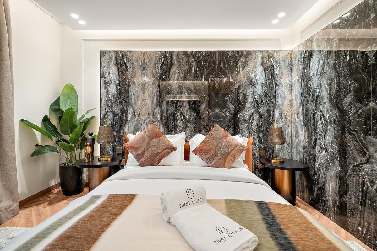First Class Hidden Luxury Gem *